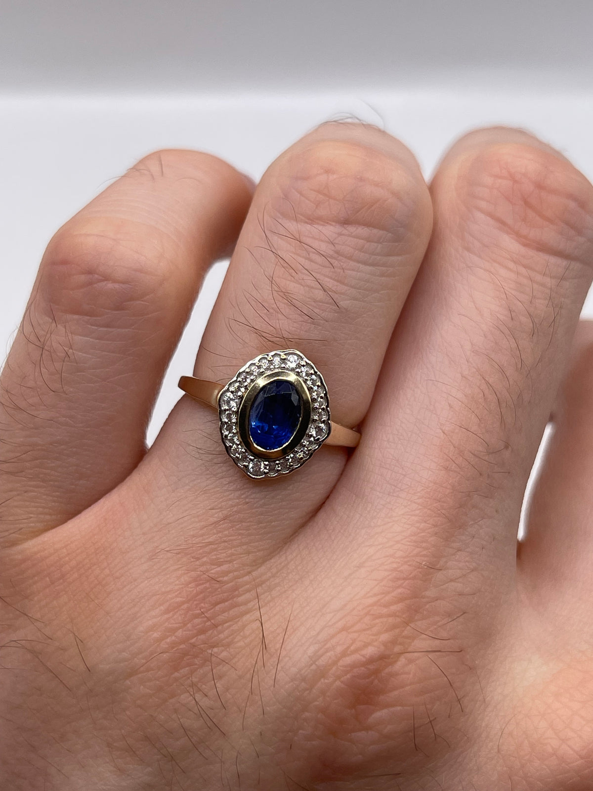 9ct gold kyanite and zircon ring