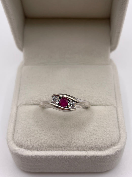 9ct white gold ruby and diamond ring
