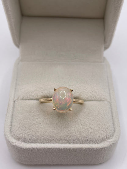 9ct gold opal ring