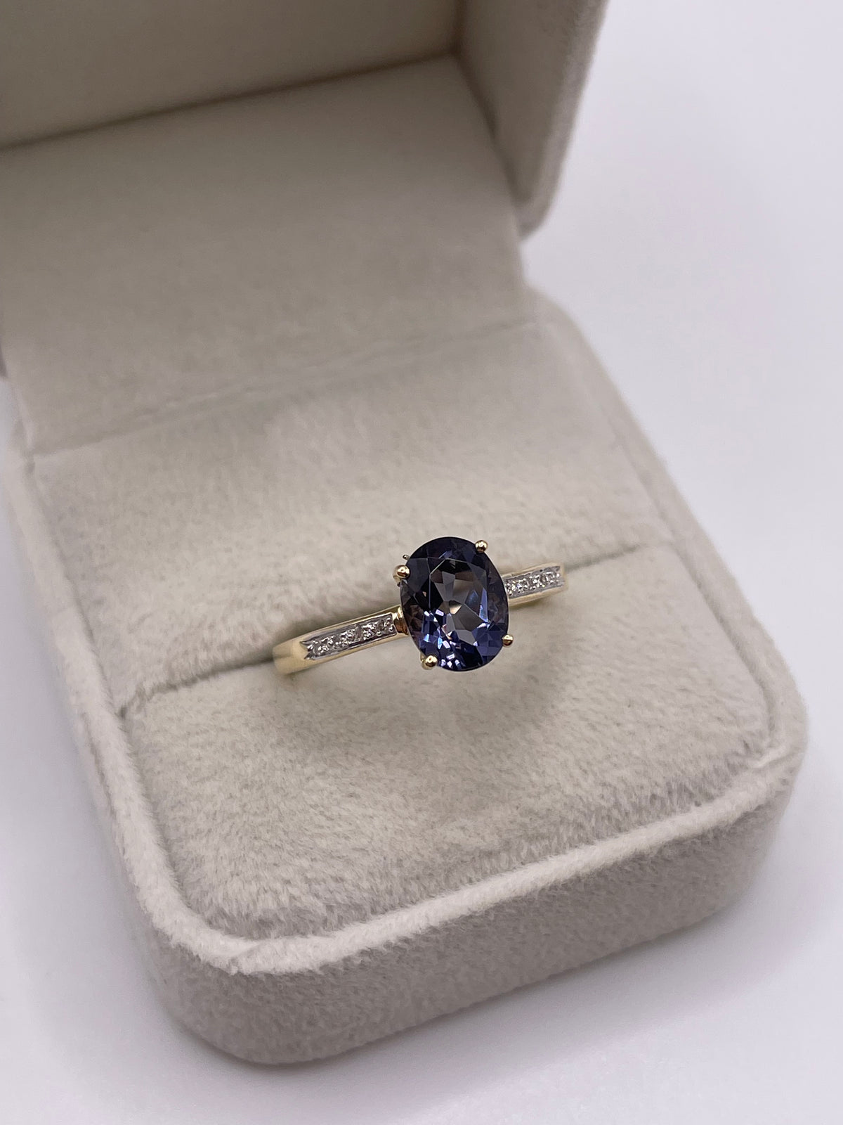 9ct gold iolite and diamond ring