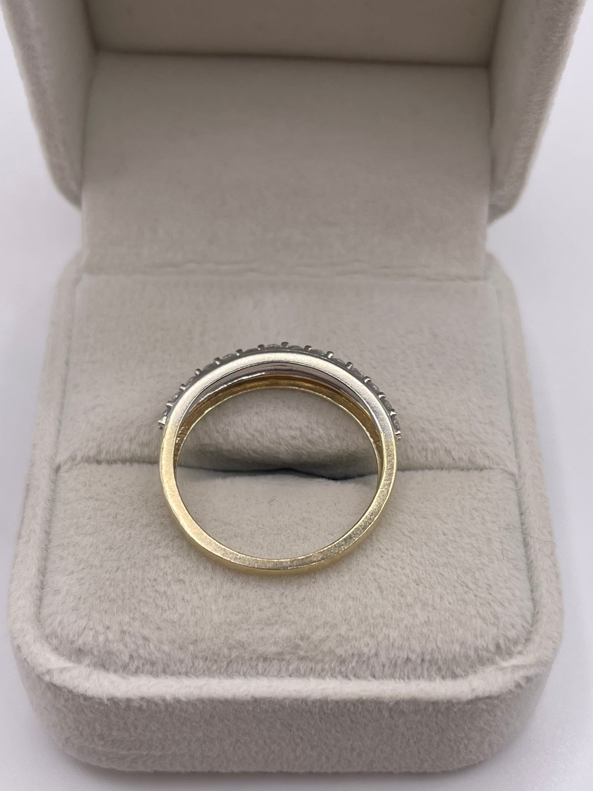 9ct two tone gold diamond ring