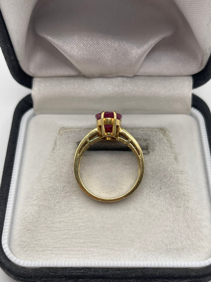 18ct gold ruby and diamond ring