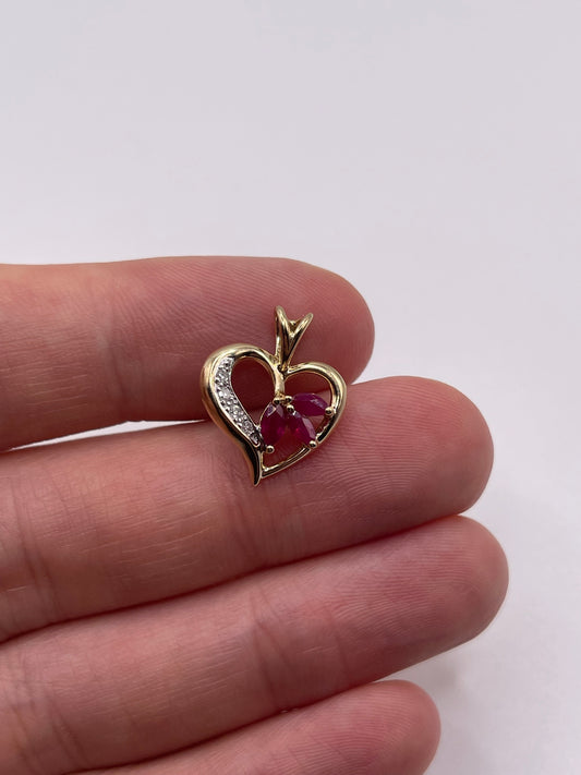 9ct gold ruby and diamond heart pendant
