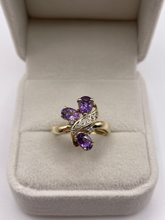 9ct gold amethyst and diamond ring