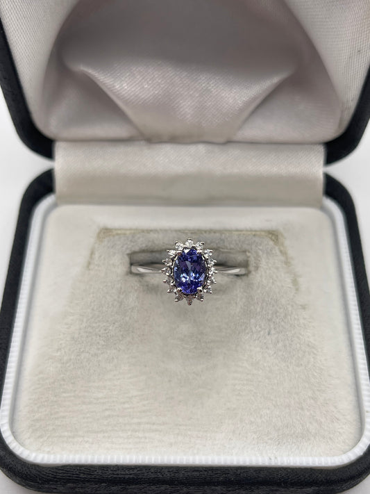 9ct white gold tanzanite and zircon ring