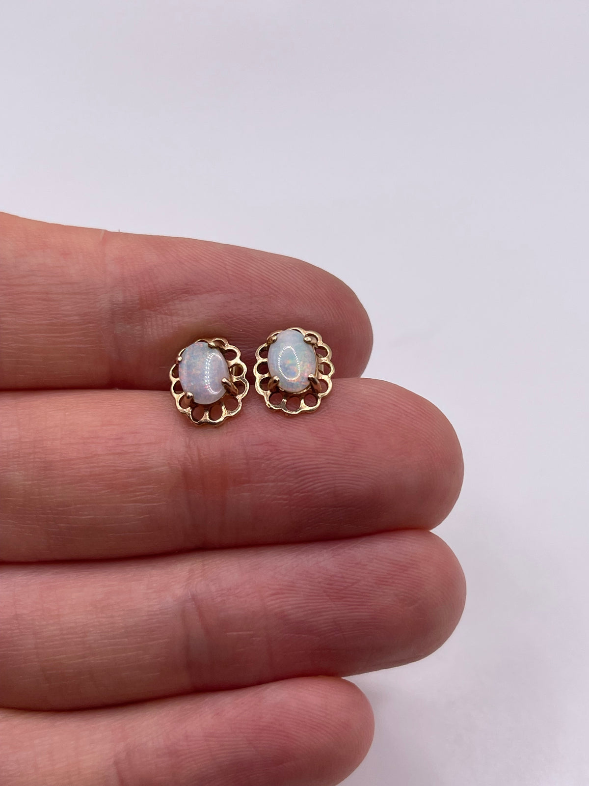 9ct gold opal earrings