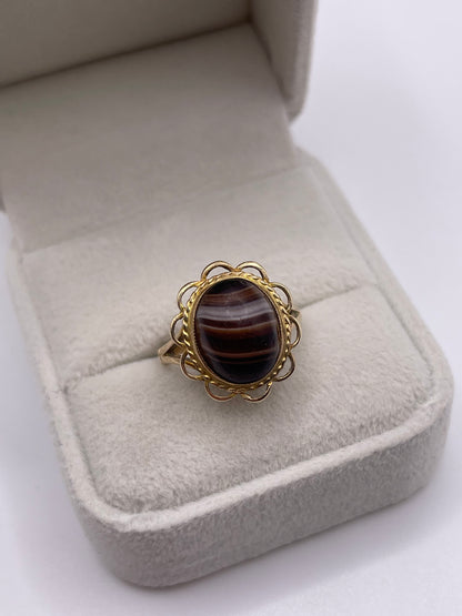 9ct gold banded agate ring