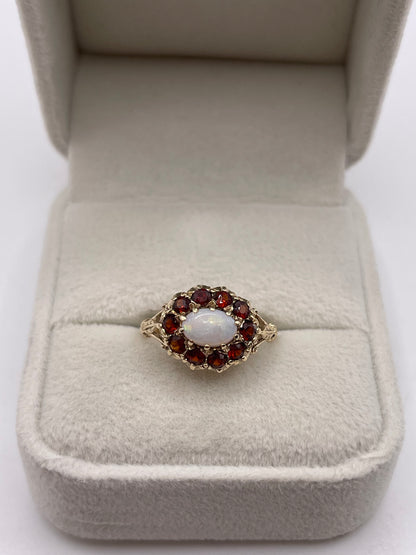 9ct gold opal and garnet ring