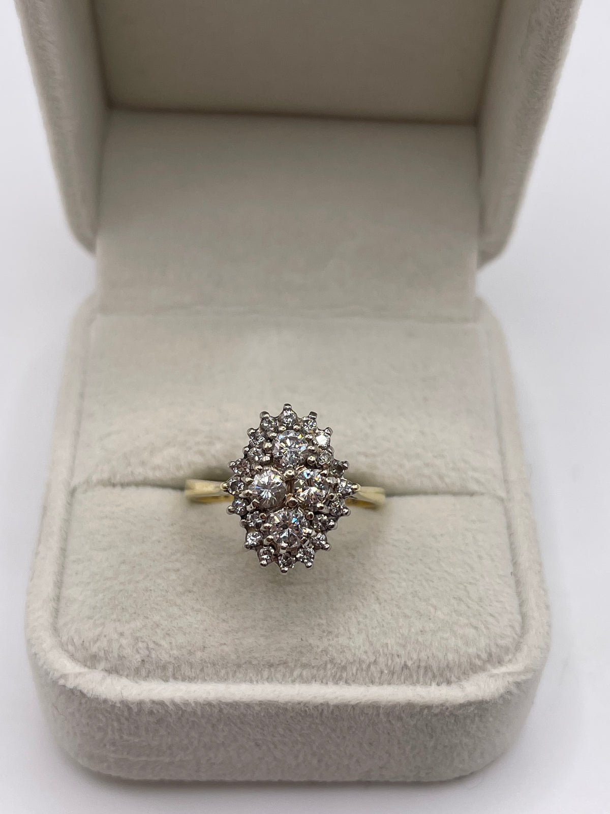 18ct gold diamond cluster ring