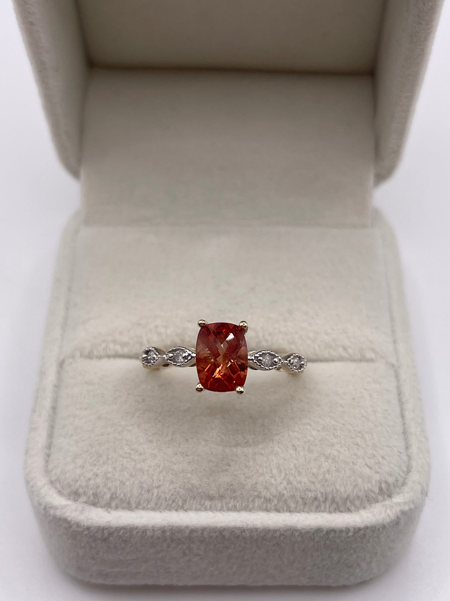9ct gold quartz and zircon ring
