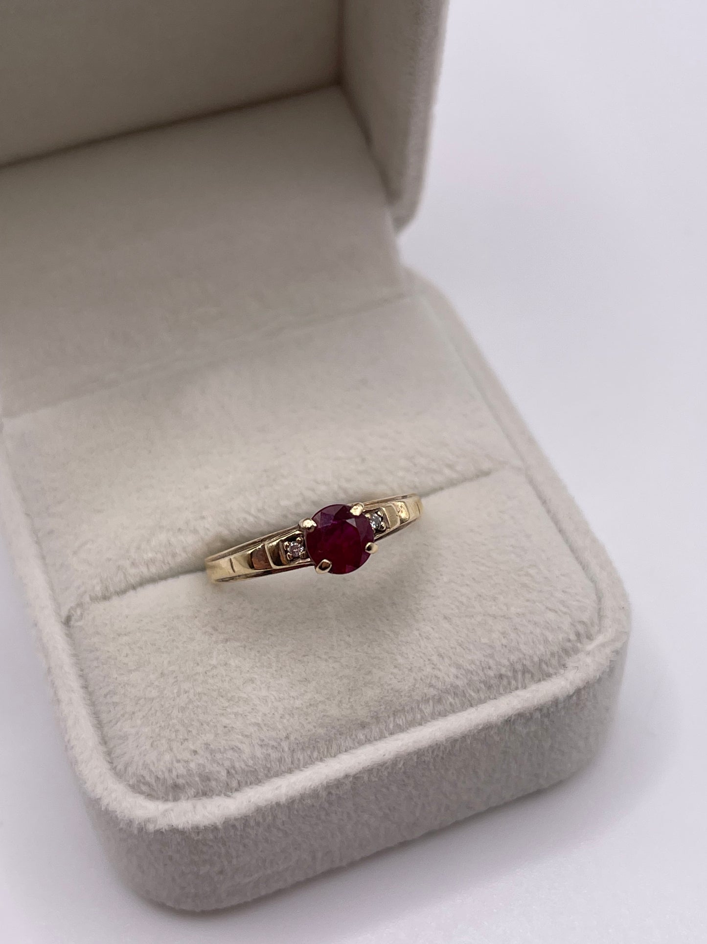 9ct gold ruby and diamond ring