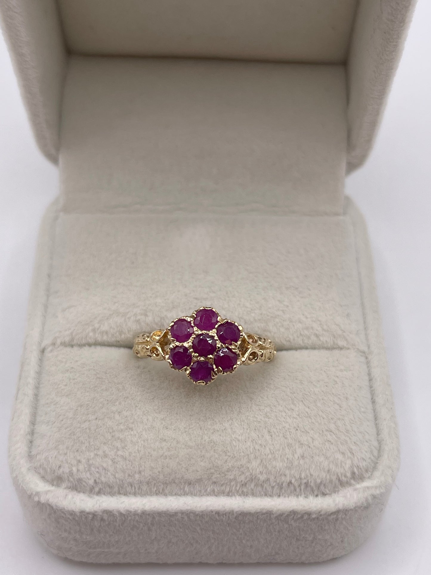 9ct gold ruby cluster ring