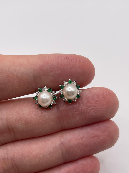 18ct white gold pearl, emerald and diamond earrings