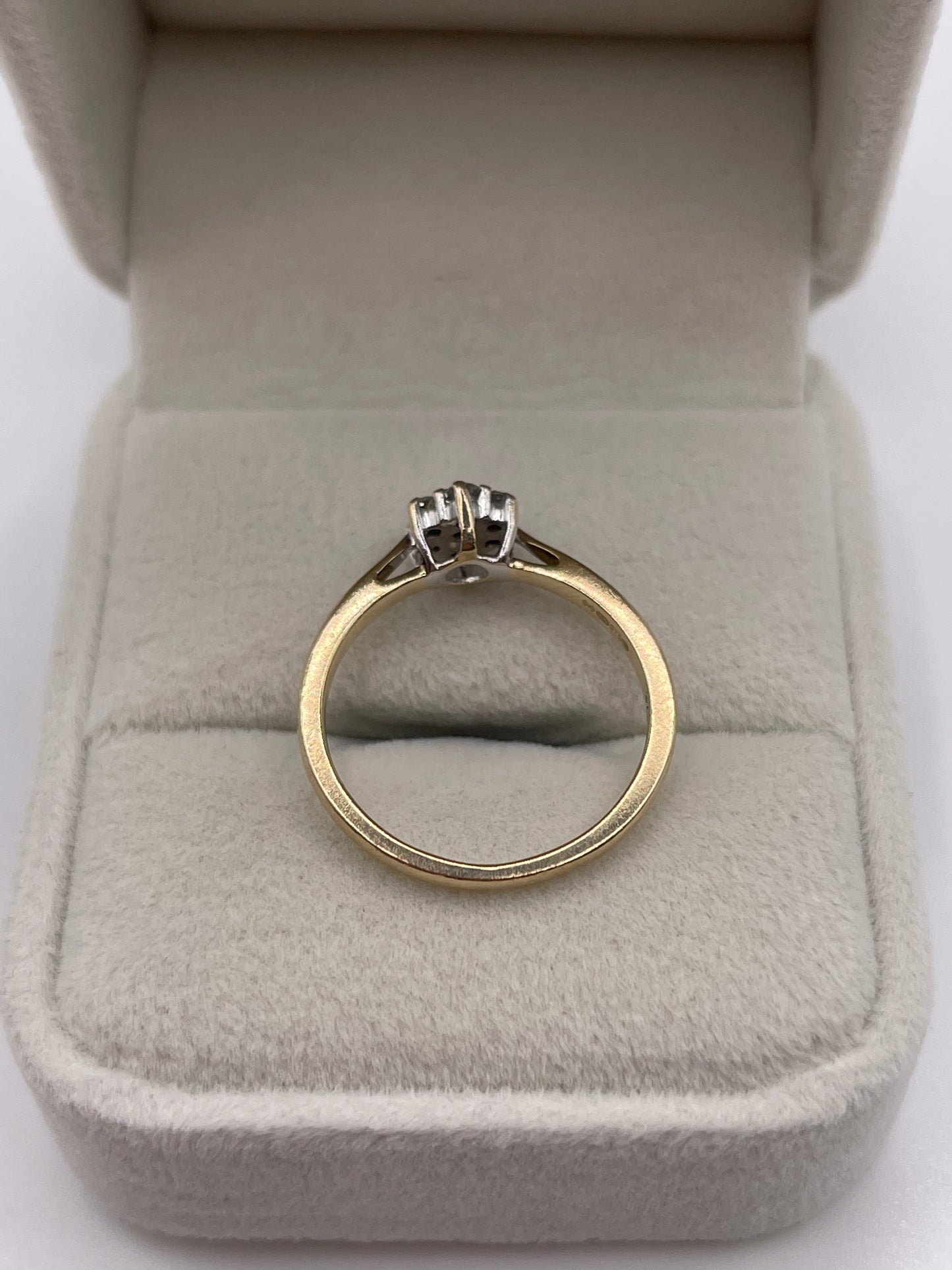 9ct gold diamond cluster ring
