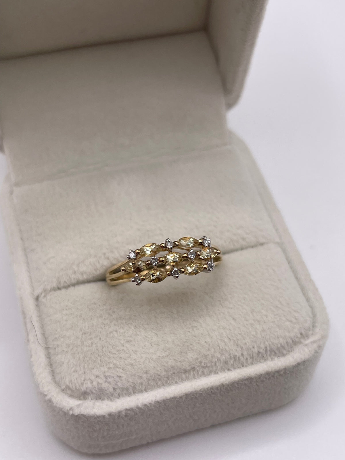 9ct gold sapphire and diamond ring