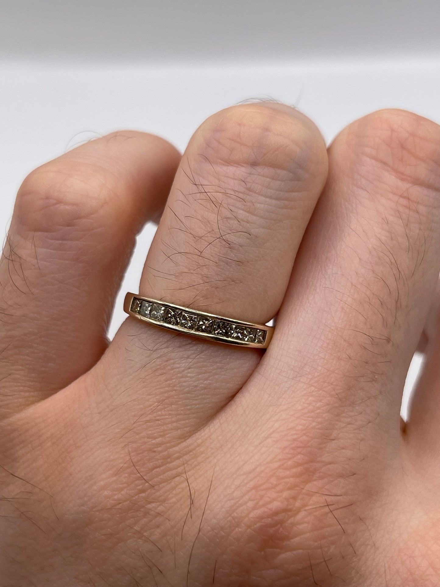 9ct gold 50 point diamond ring