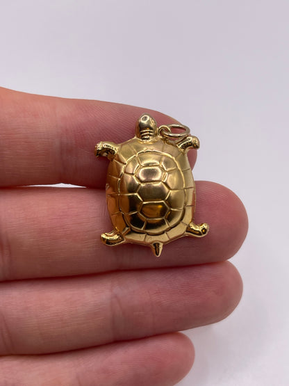 9ct gold turtle charm