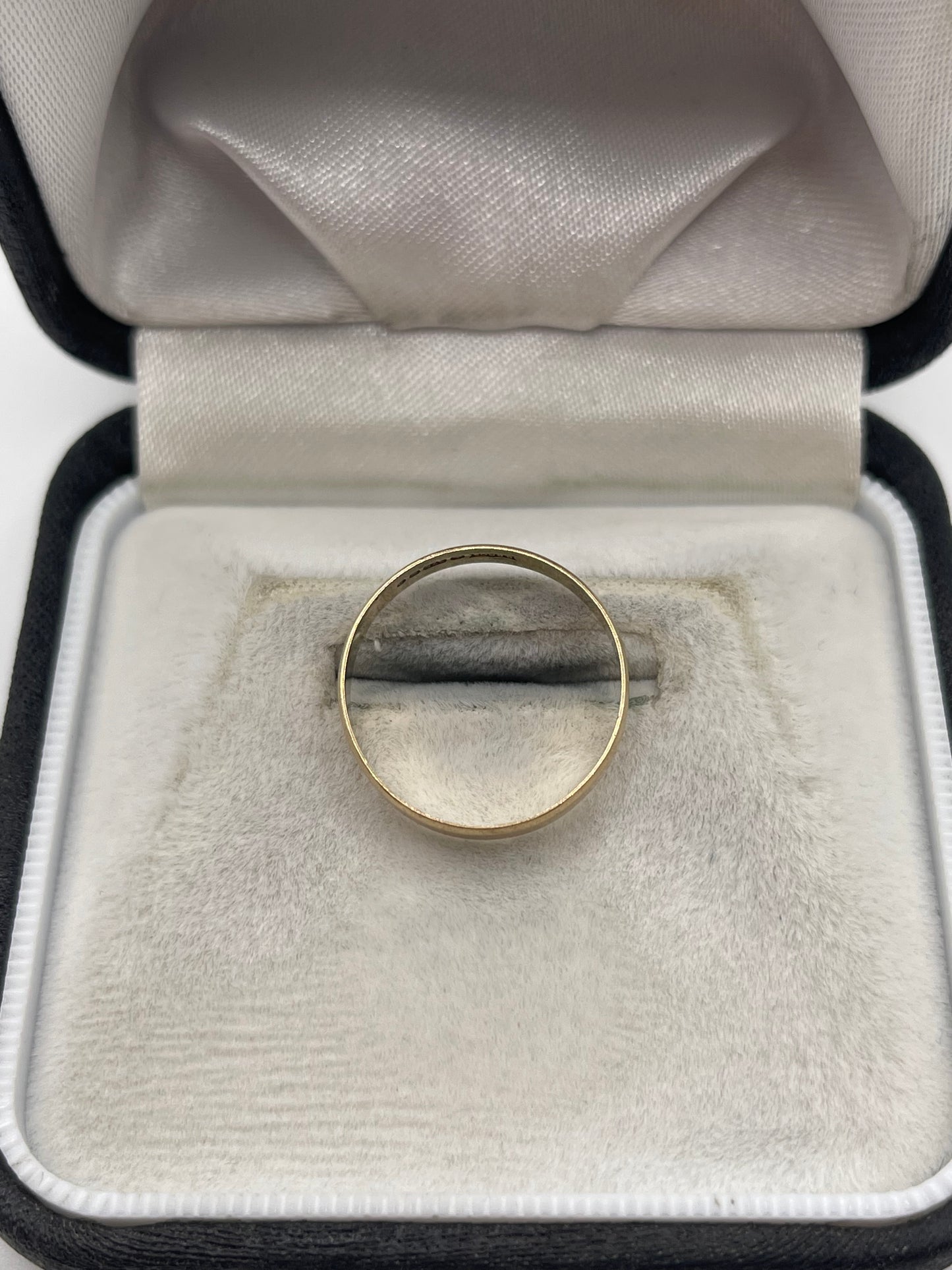 9ct gold band