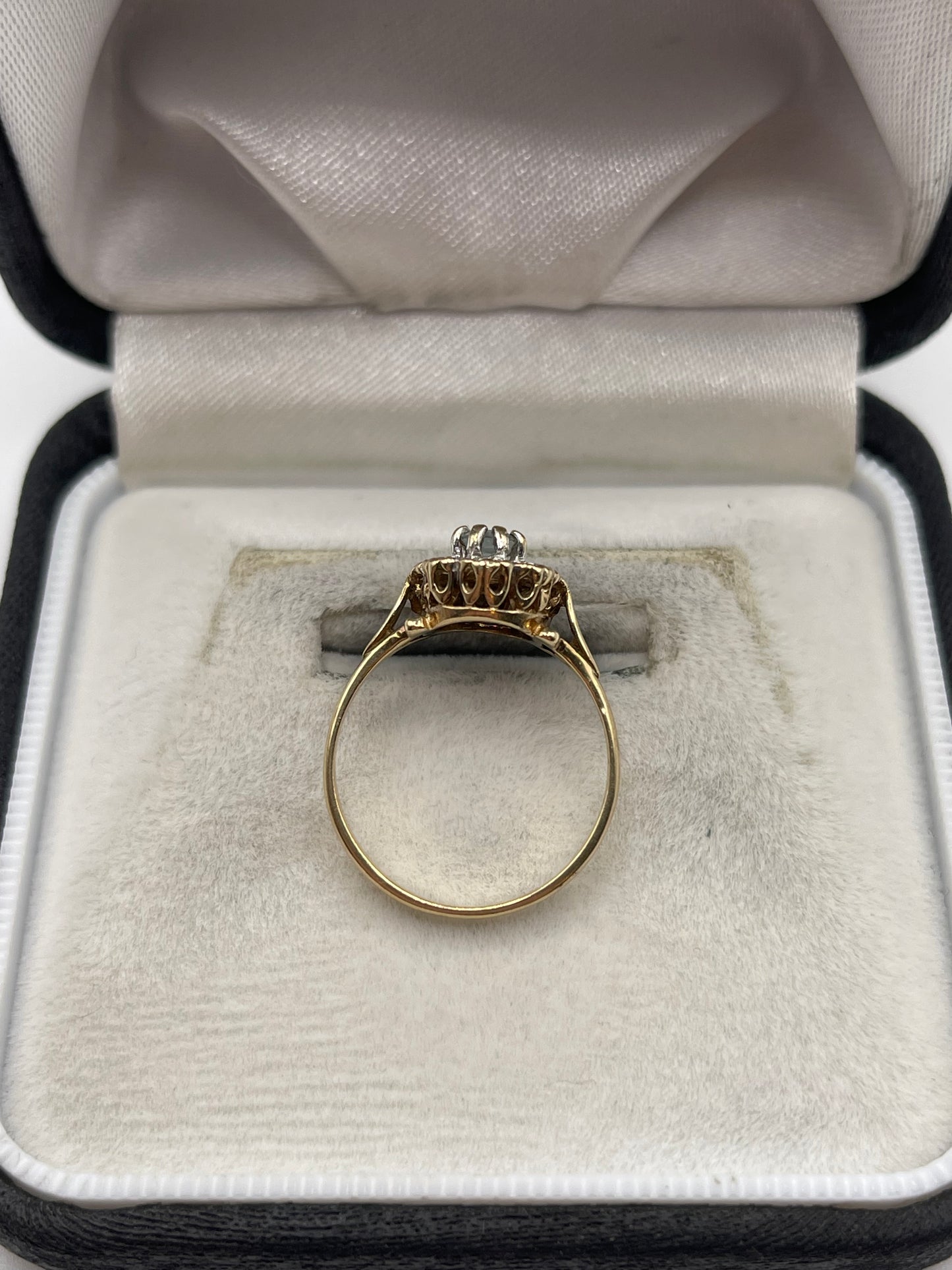 9ct gold topaz and diamond ring