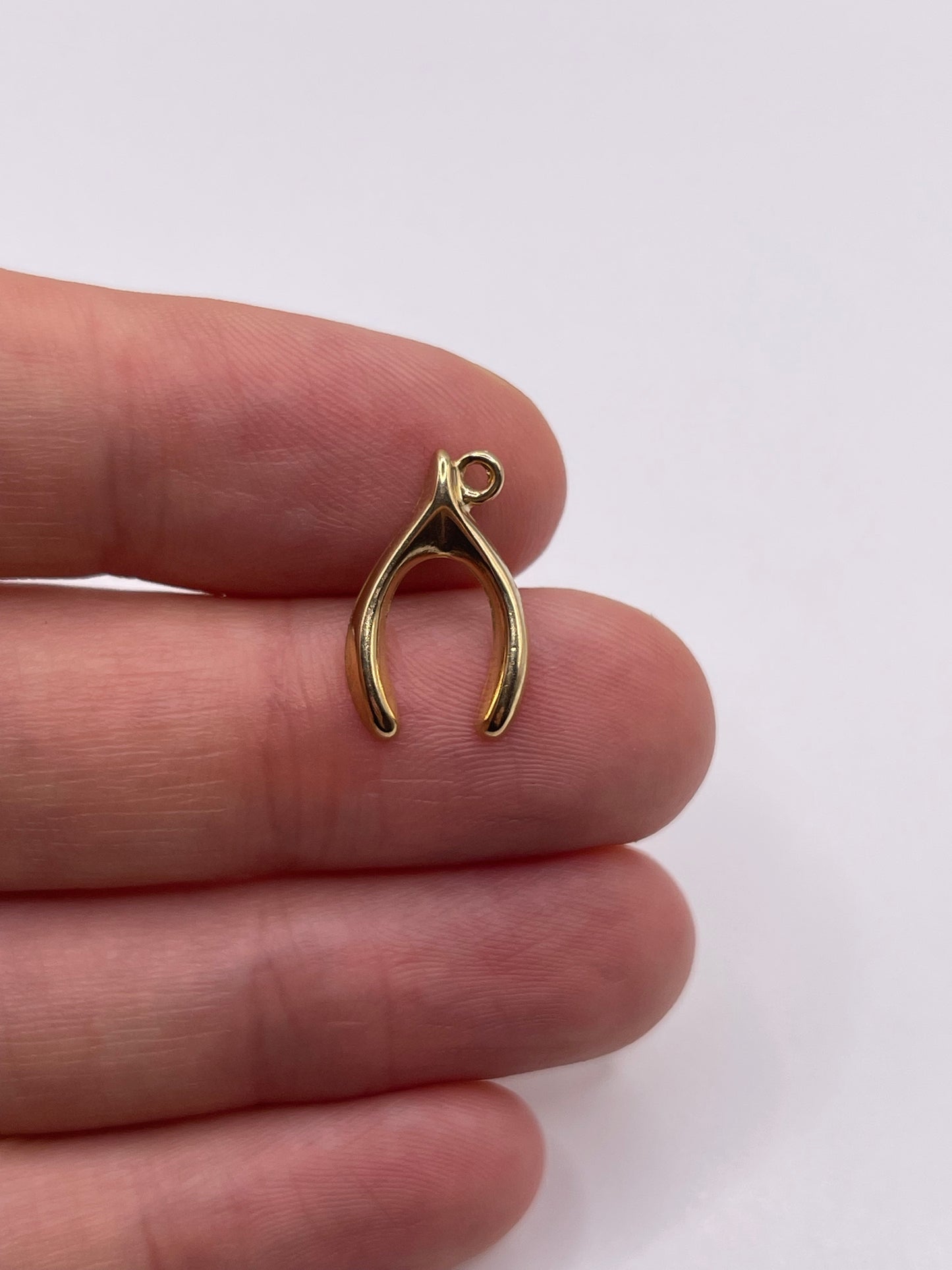 9ct gold wishbone charm