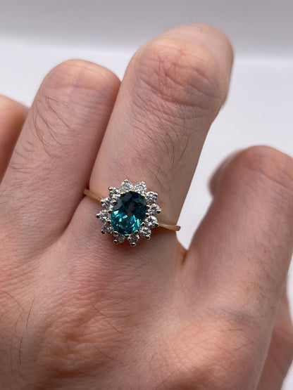 9ct gold topaz and cz ring