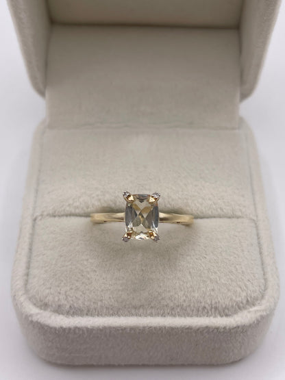 9ct gold quartz and diamond ring