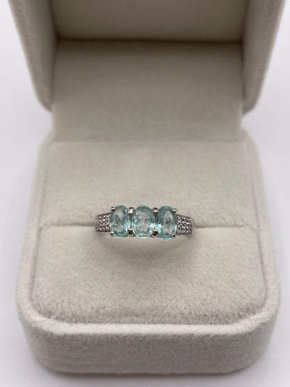 18ct white gold tourmaline and diamond ring
