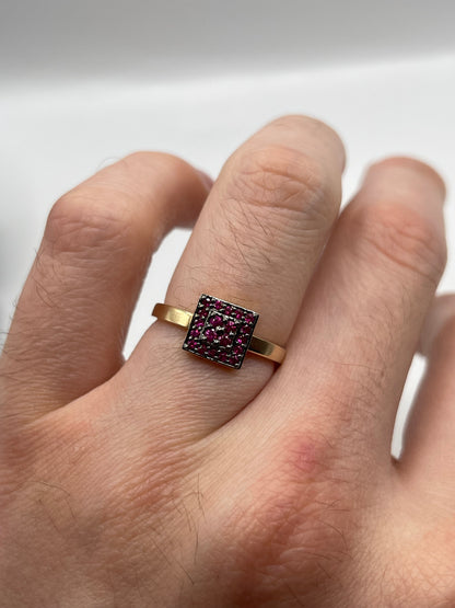 9ct gold ruby cluster ring