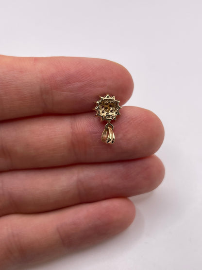 9ct gold diamond cluster pendant