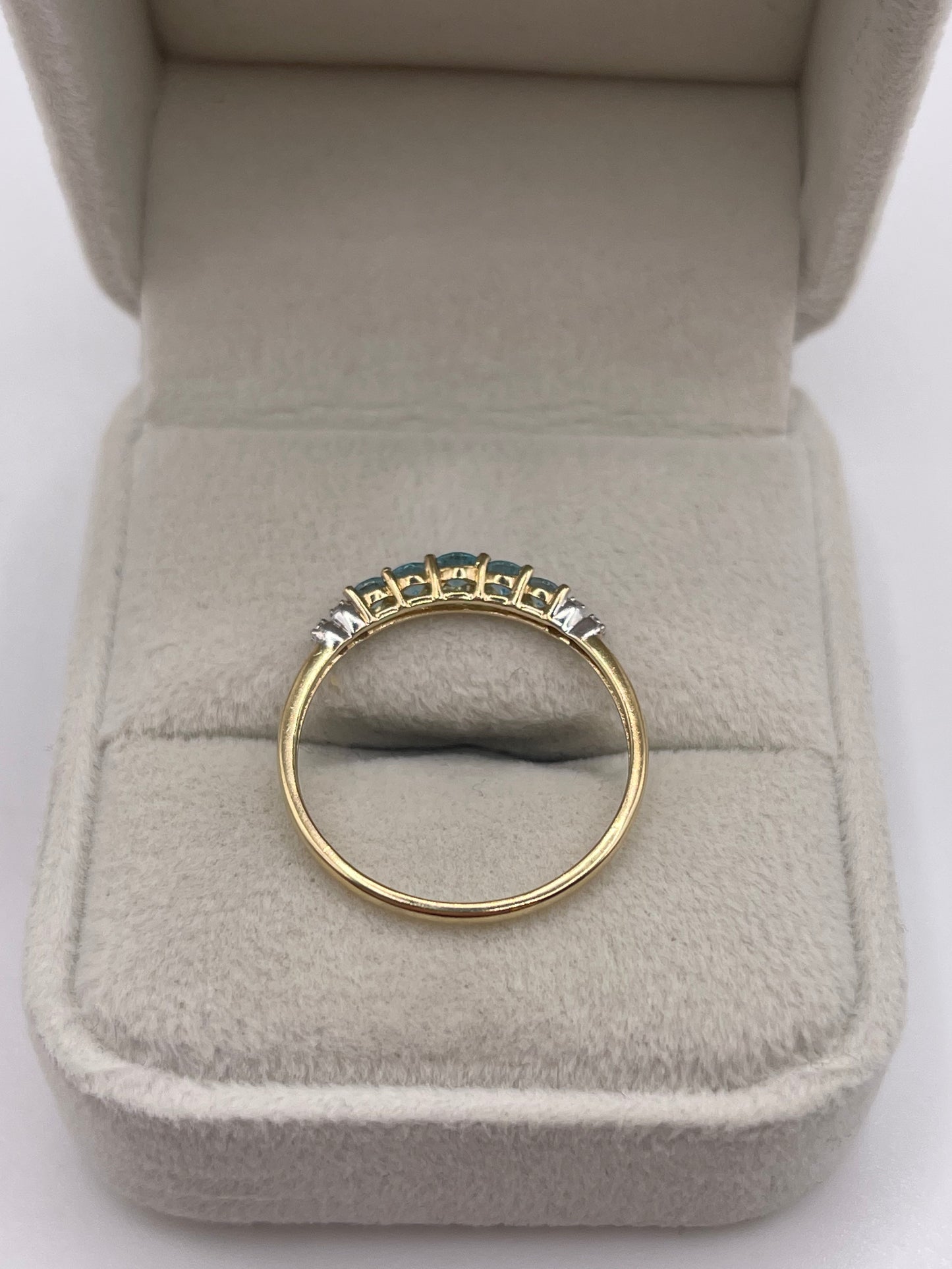9ct gold topaz and diamond ring