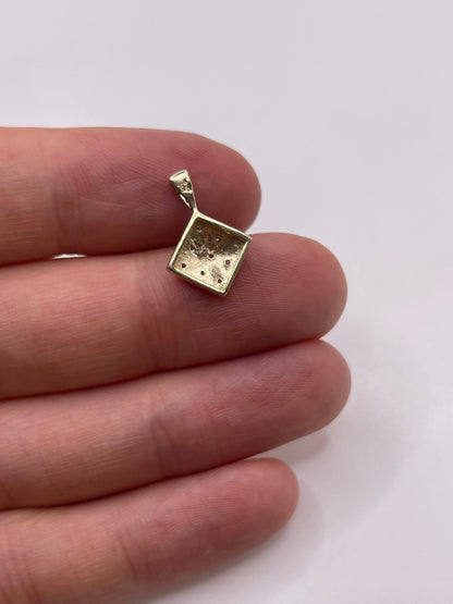 9ct gold diamond cluster pendant