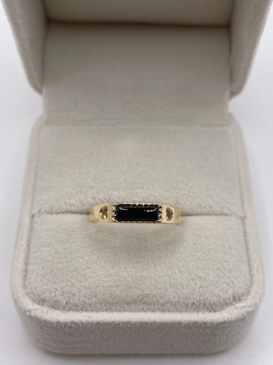 9ct gold onyx ring