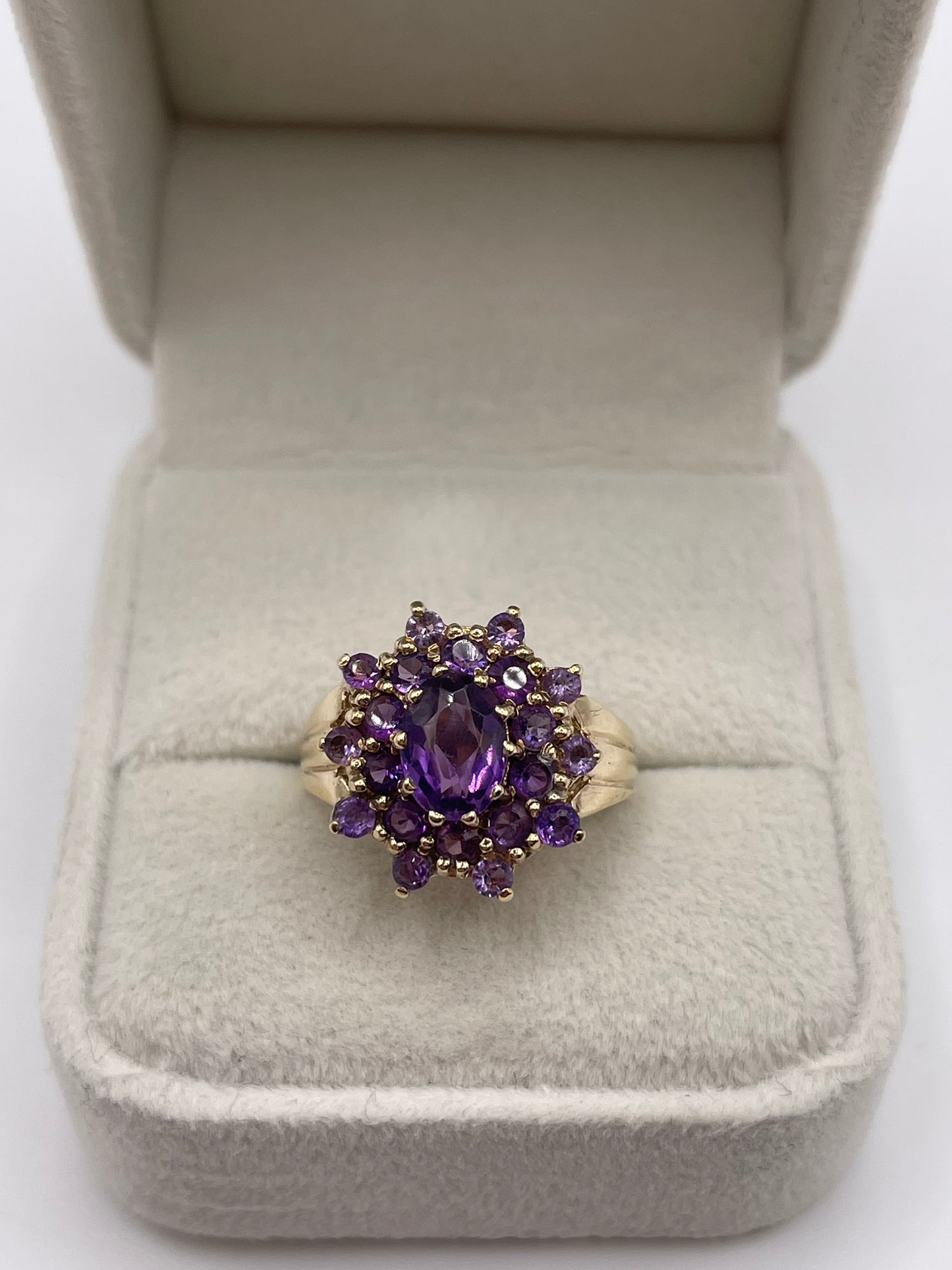 9ct gold amethyst cluster ring