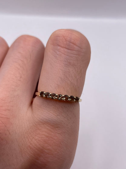 9ct gold quartz ring