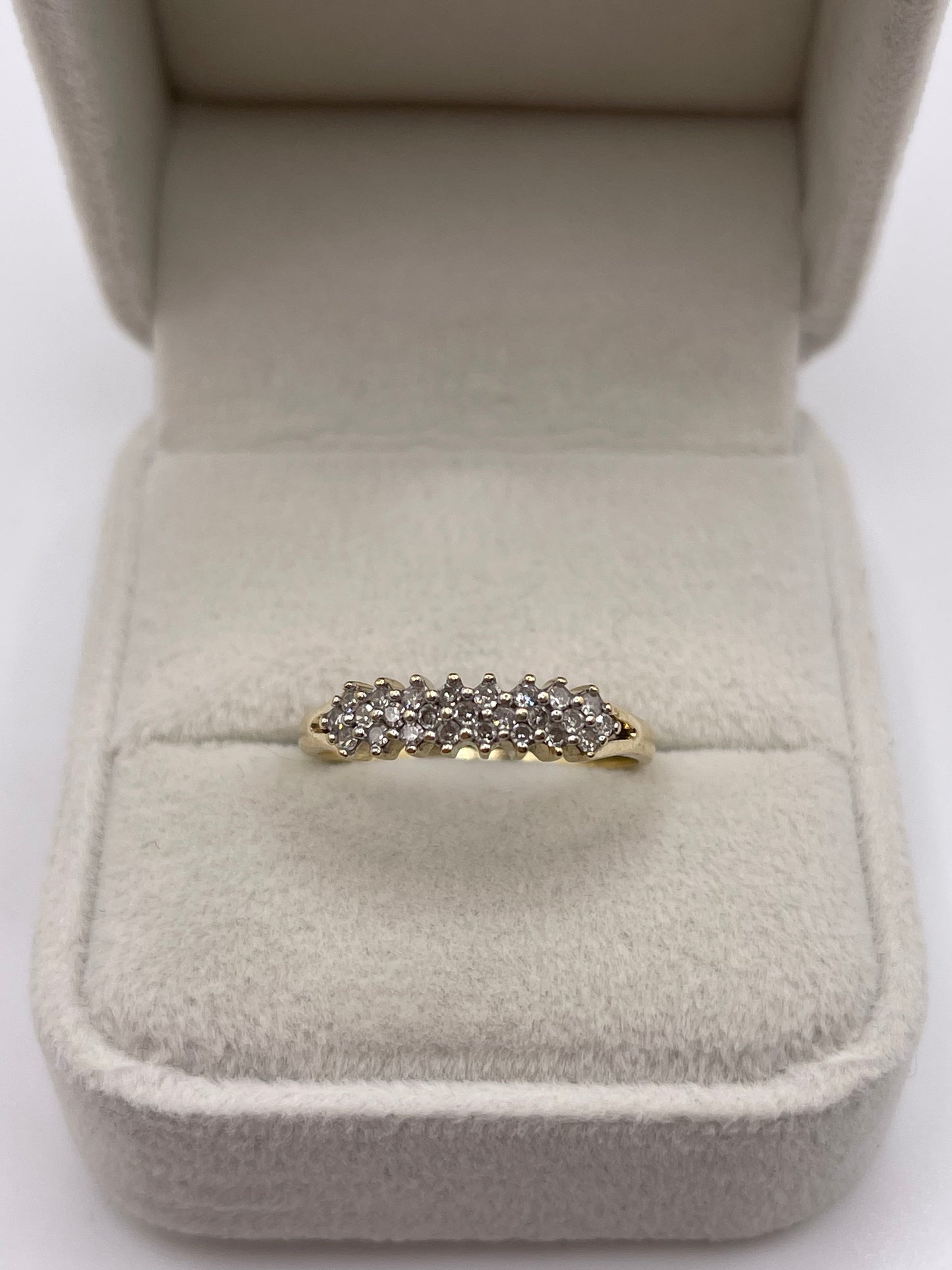 9ct gold diamond cluster ring
