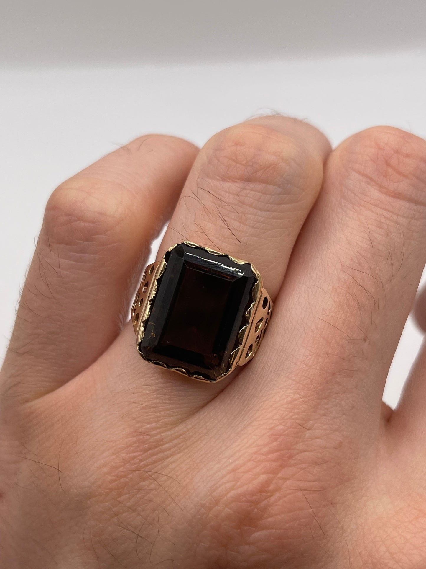 9ct gold Smokey quartz ring