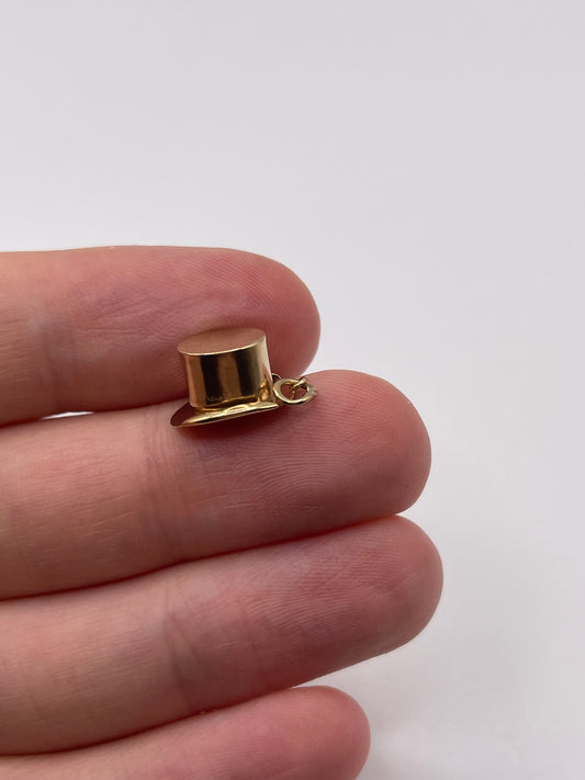 9ct gold hat charm