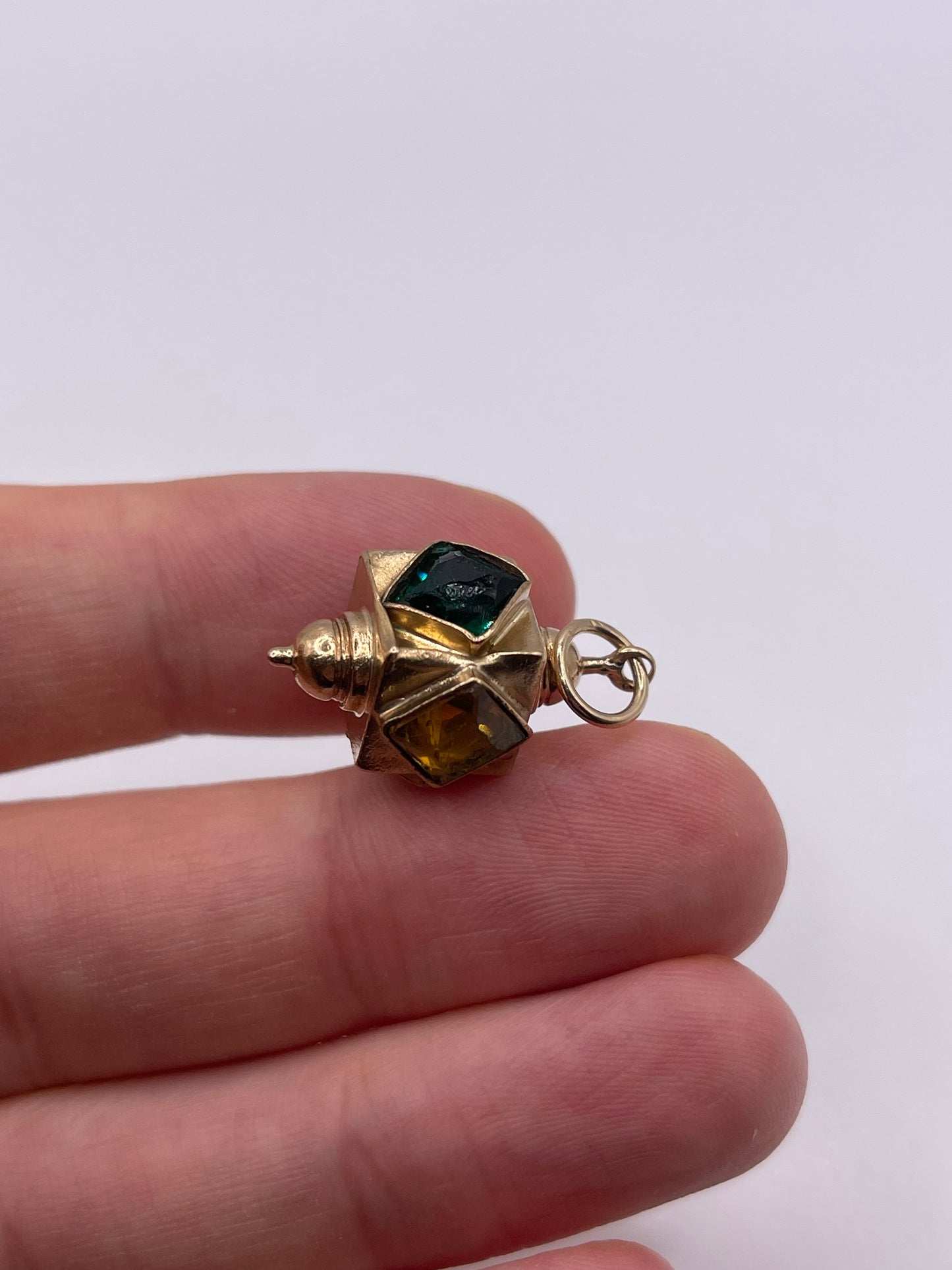 9ct gold lantern pendant
