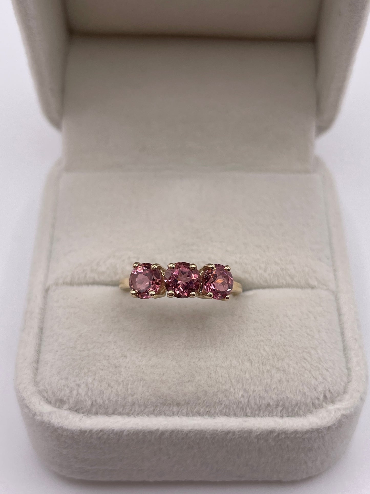9ct gold tourmaline ring