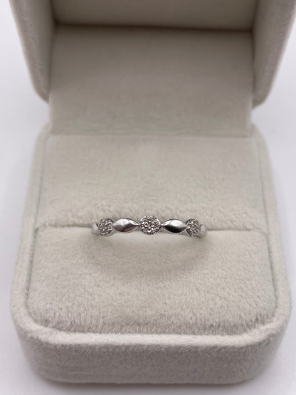 9ct white gold diamond ring