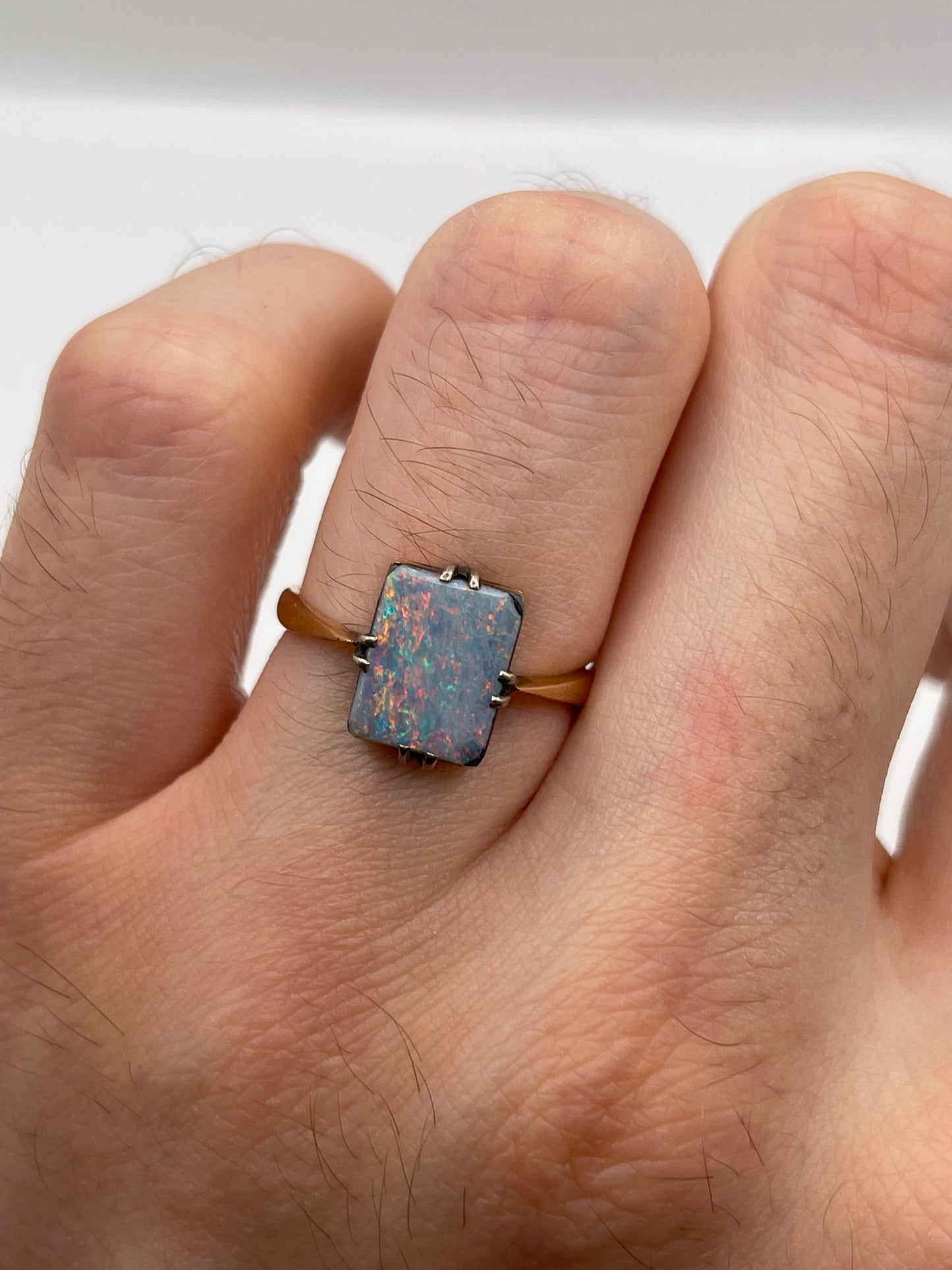 9ct gold opal doublet ring
