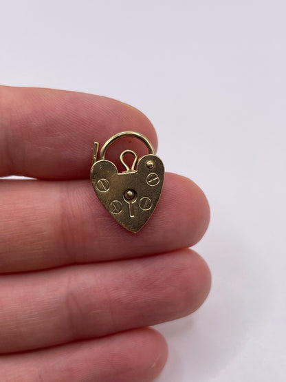 9ct gold padlock 3