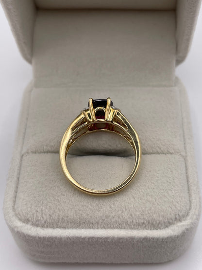 9ct gold garnet and diamond ring