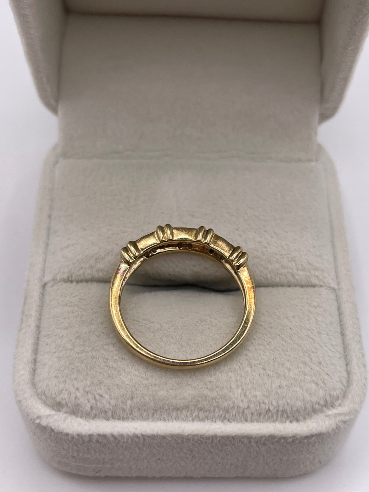 9ct gold diamond ring