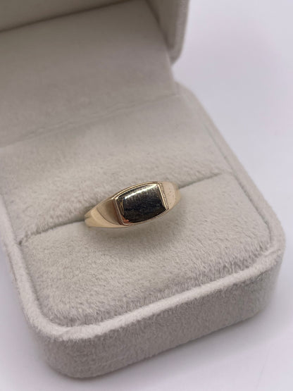 9ct gold signet ring