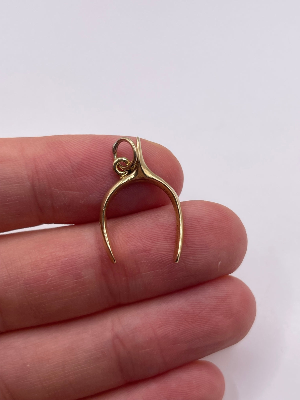 9ct gold wishbone charm