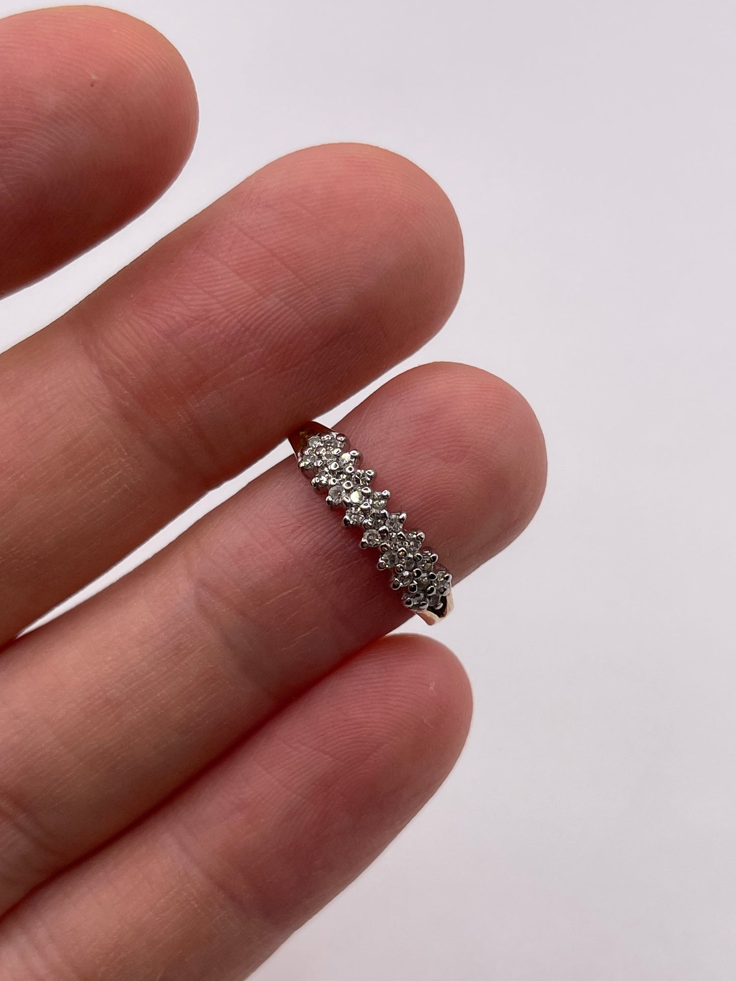 9ct gold diamond cluster ring