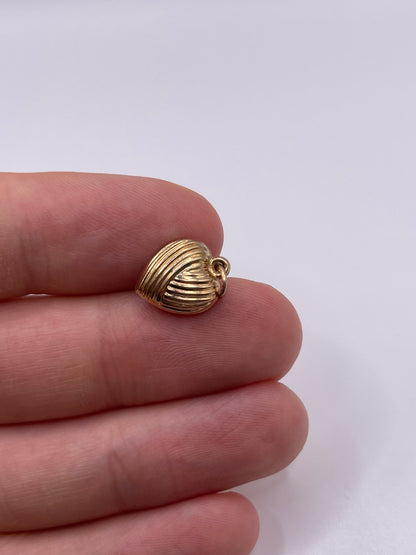 9ct gold heart charm