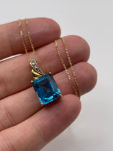 Load image into Gallery viewer, 9ct gold topaz necklace
