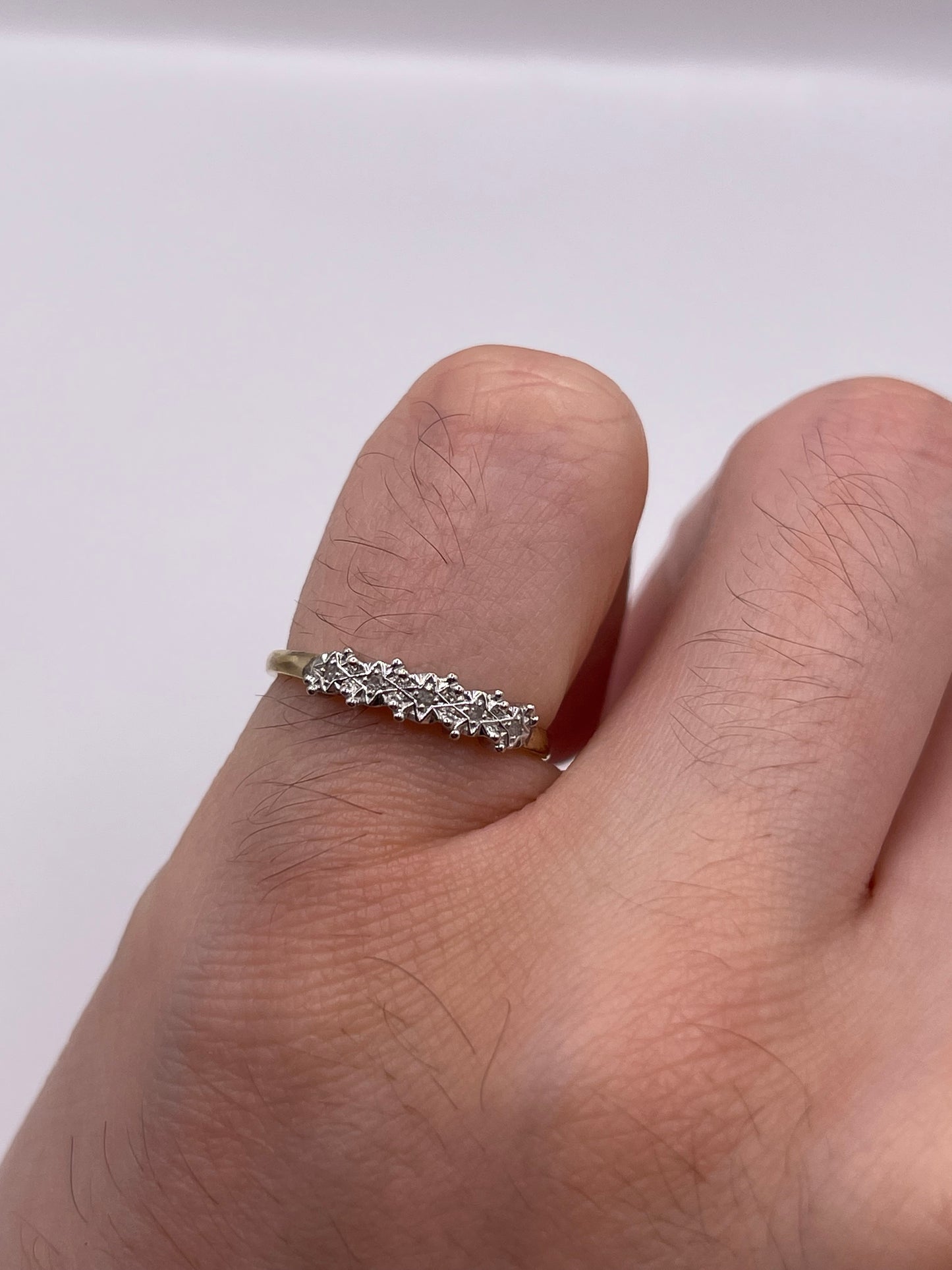 9ct gold diamond ring